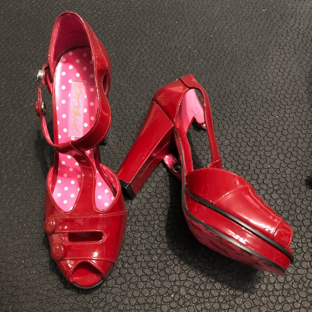 Red Patent Leather Platform Heel Shoes